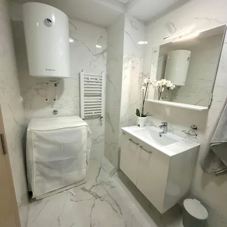 Skyline Oasis Apartment Skopje