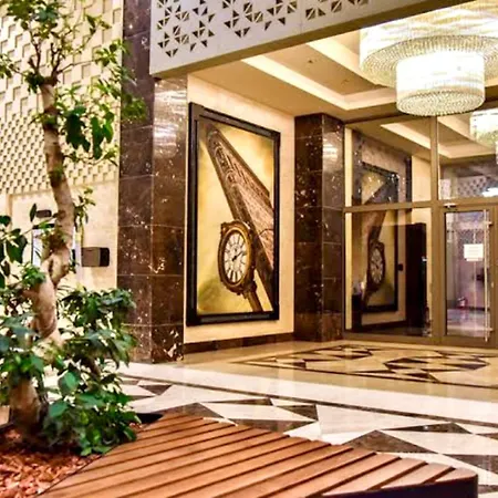 Skyline Oasis Apartment *